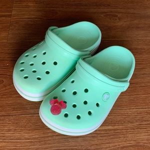 Crocs J2